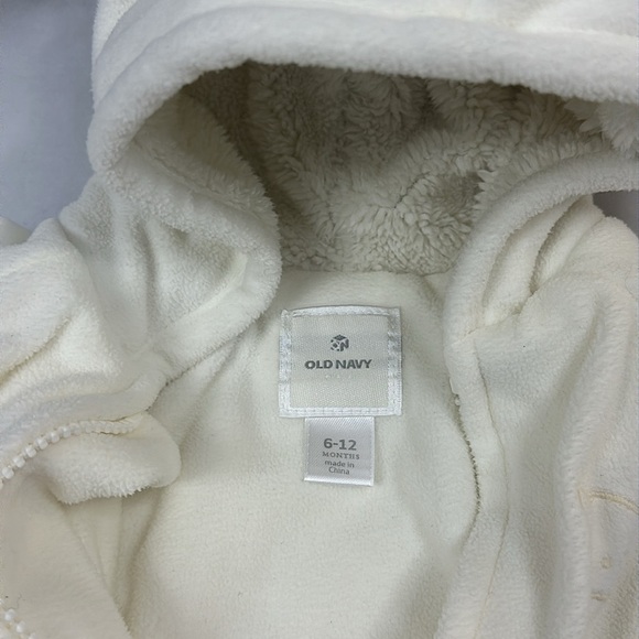 Old Navy - fleece convertible bunting bag/snow suit. Size 6-12 months - Picture 3 of 4